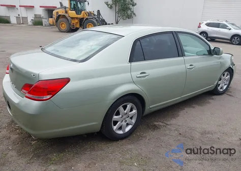 2007 Toyota Avalon Xl z USA, uszkodzony, nr VIN 4T1BK36B57U200772
